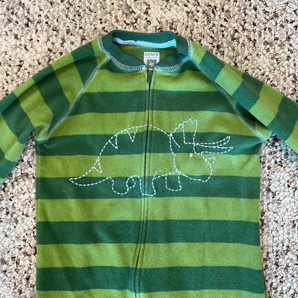 Boys green striped footie pajamas - Picture 2 of 6